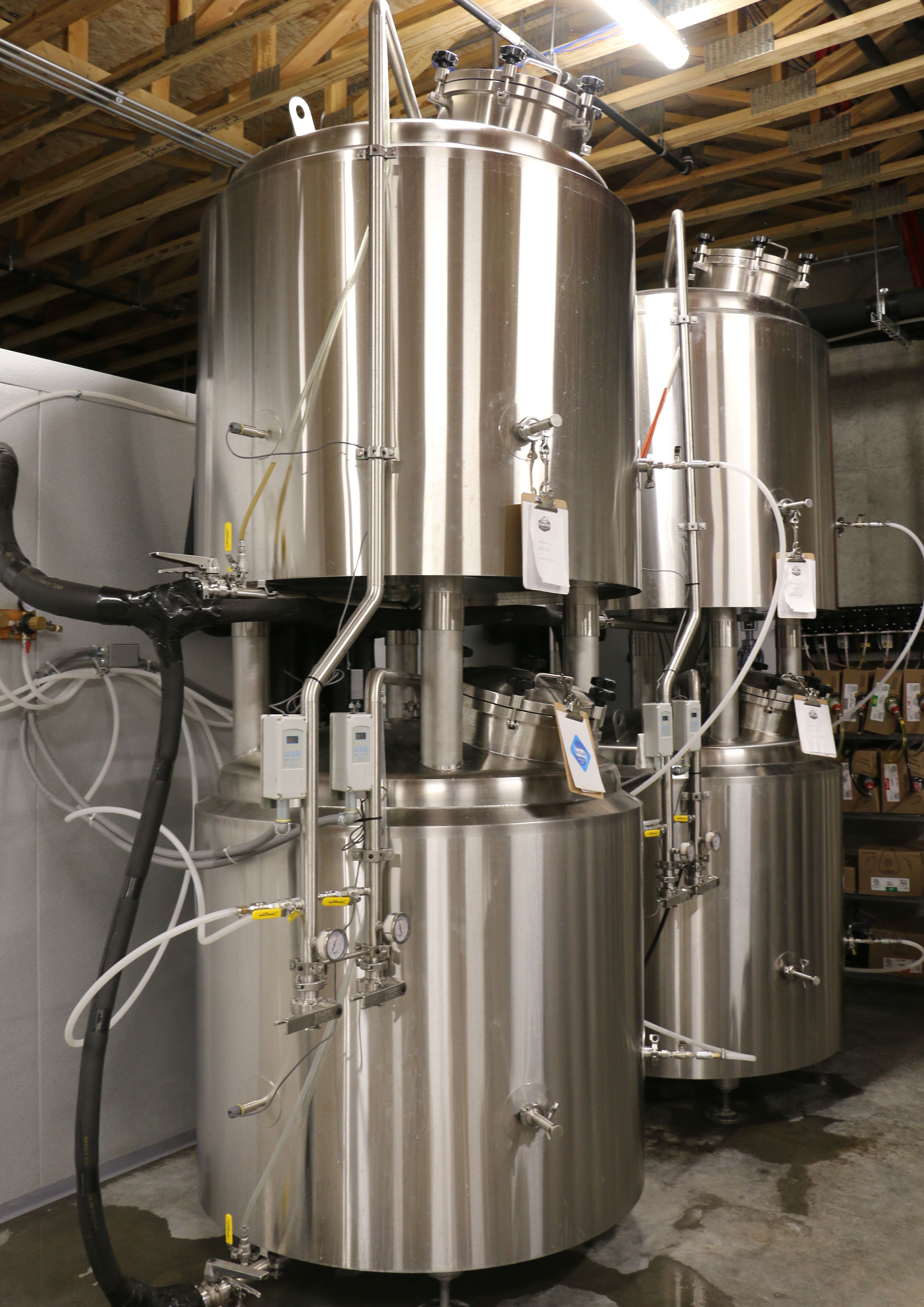 9 Cbw Serving Vessels